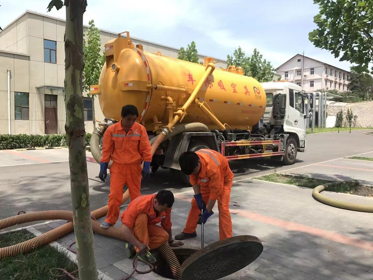 崖州化粪池清理与5-8吨吸粪车施工效率分析